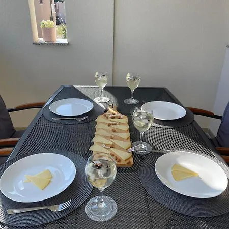 Komin Apartment