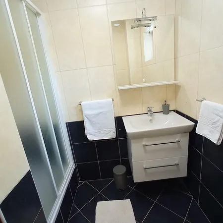 Komin Apartment